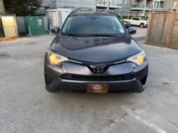 Toyota RAV4 LE