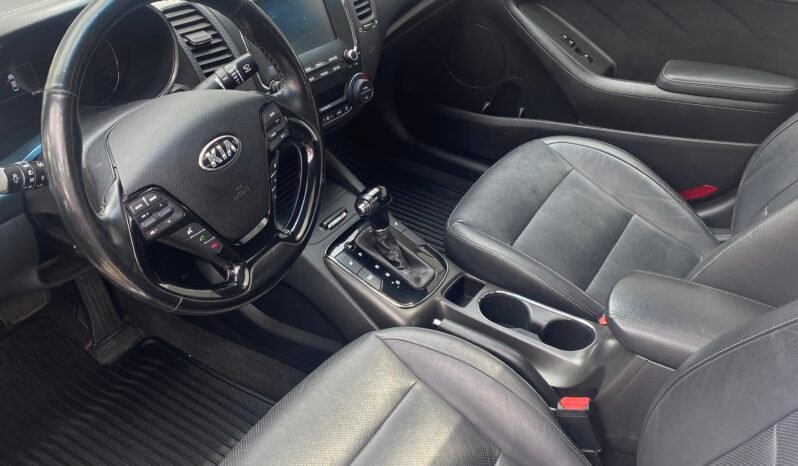 
								2017 Kia Forte EX full									
