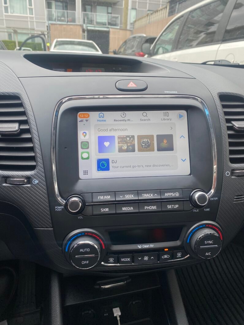 
								2017 Kia Forte EX full									