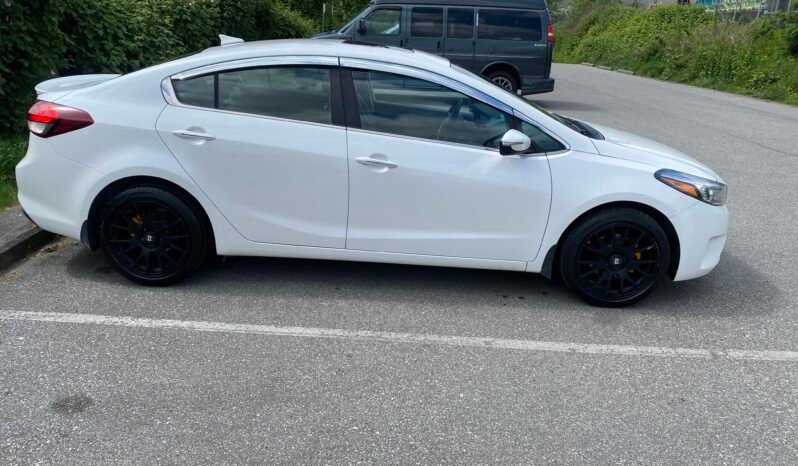 
								2017 Kia Forte EX full									