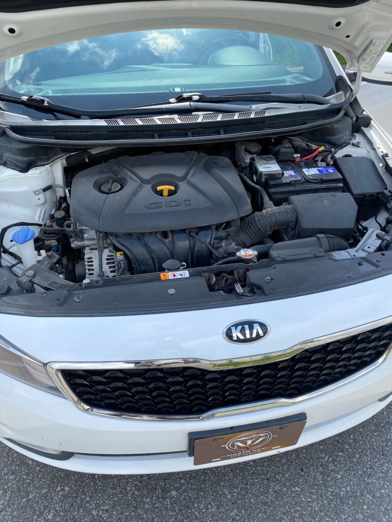 
								2017 Kia Forte EX full									