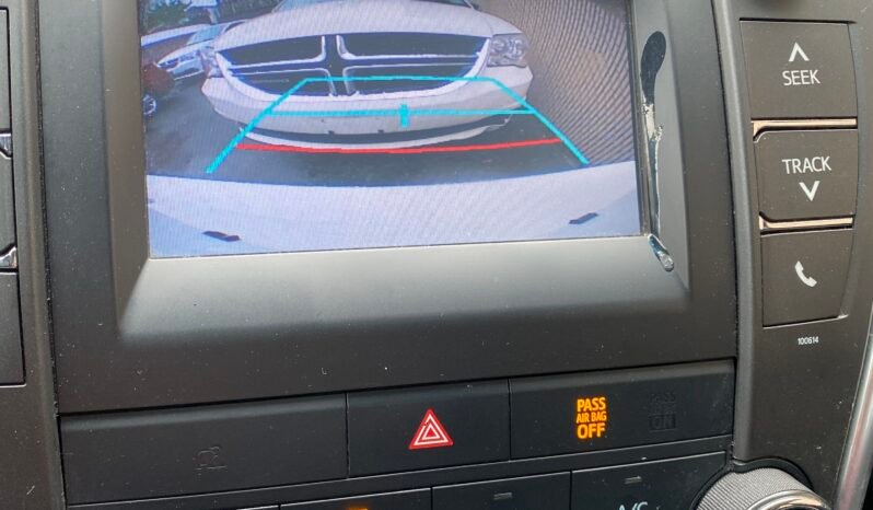
								Toyota Camry LE full									