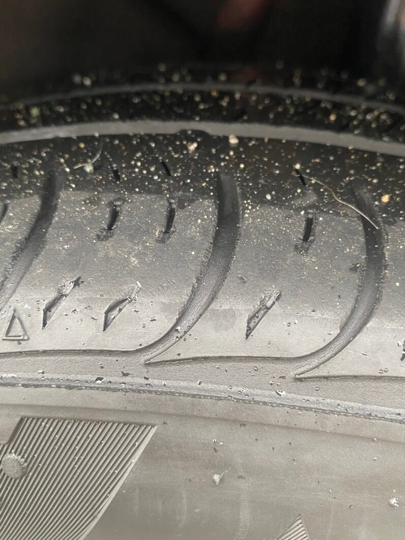 
								Hyundai Elantra SEL full									