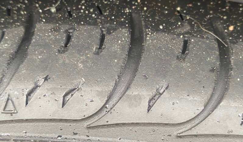 
								Hyundai Elantra SEL full									