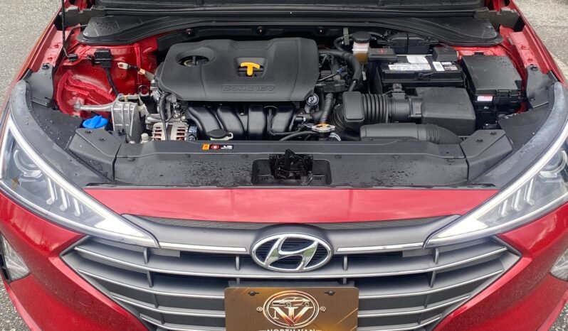 
								Hyundai Elantra SEL full									