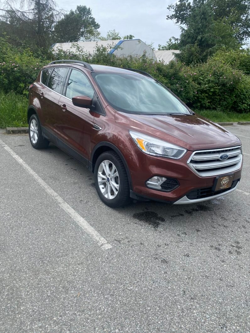 
								2018 FORD ESCAPE SE full									