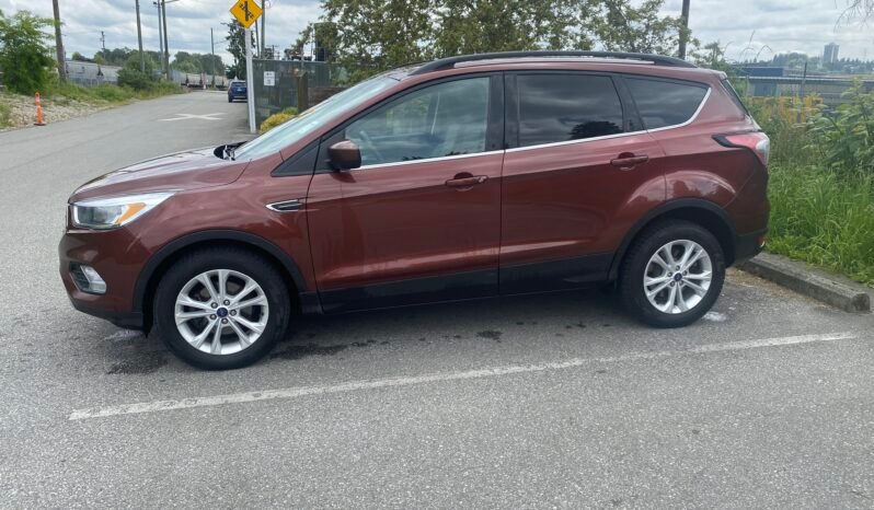
								2018 FORD ESCAPE SE full									