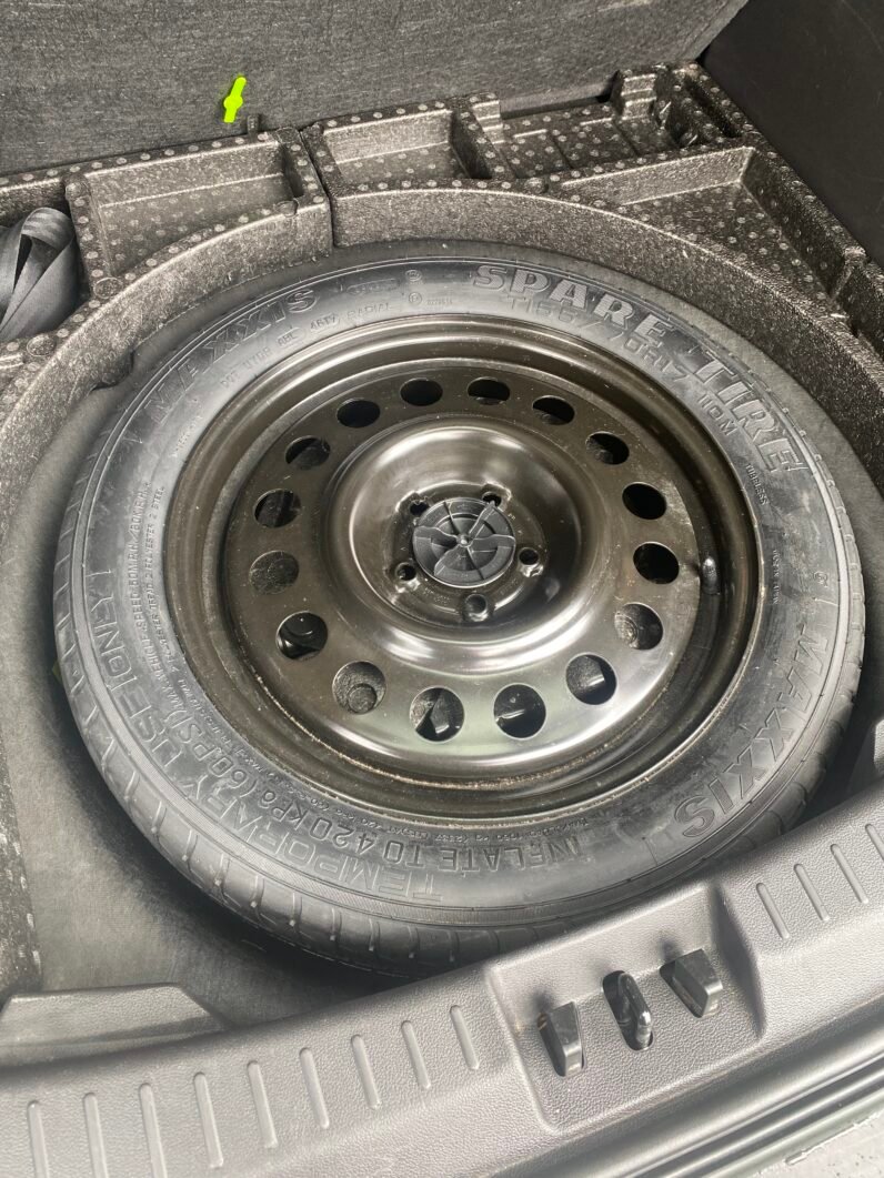 
								2018 FORD ESCAPE SE full									