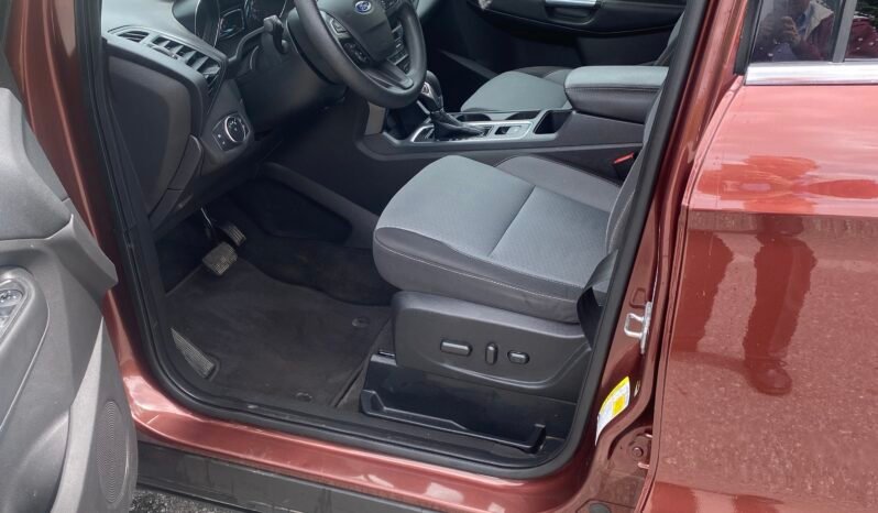 
								2018 FORD ESCAPE SE full									