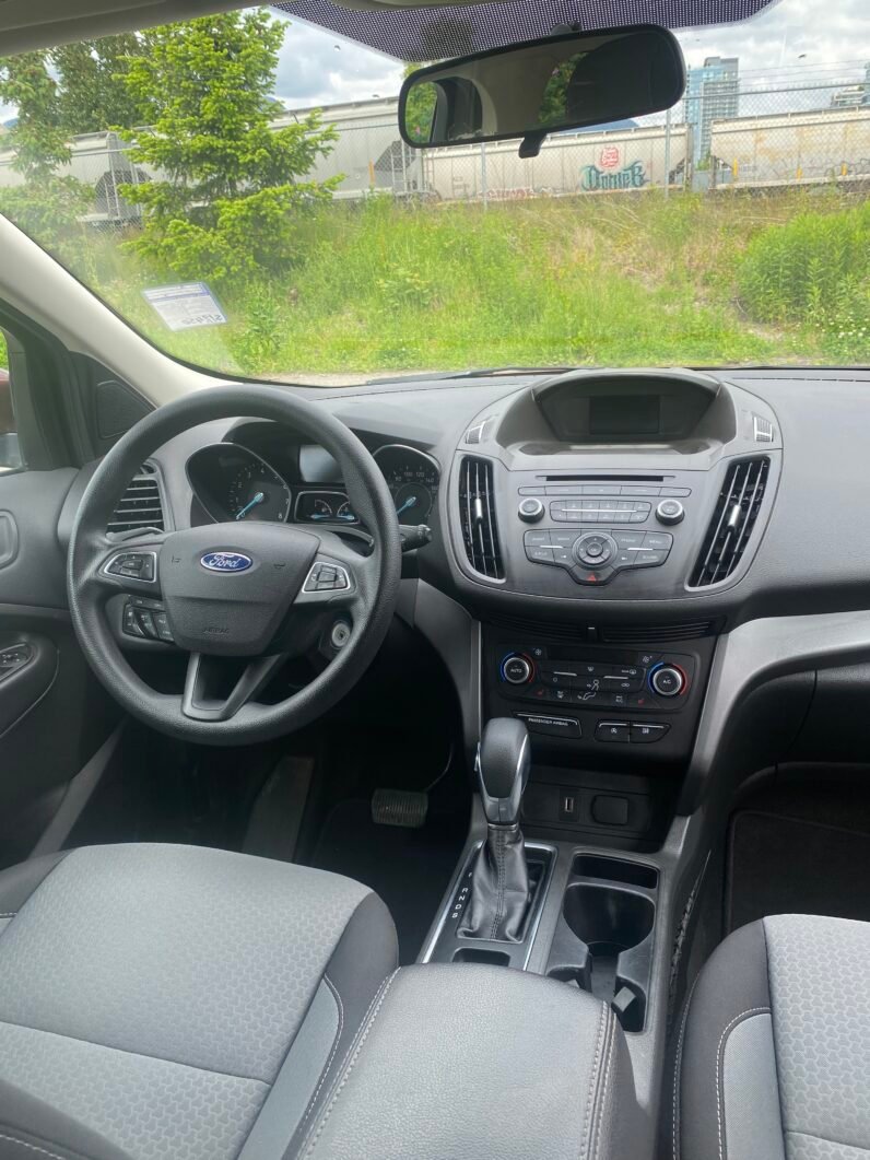
								2018 FORD ESCAPE SE full									