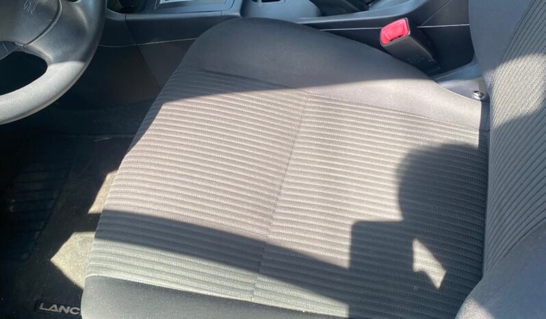 
								2014 Mitsubishi Lancer ES Sport full									