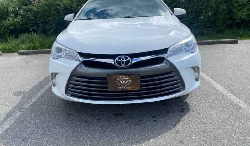
								Toyota Camry LE full									