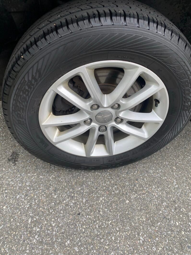 
								Dodge Journey FWD SXT full									