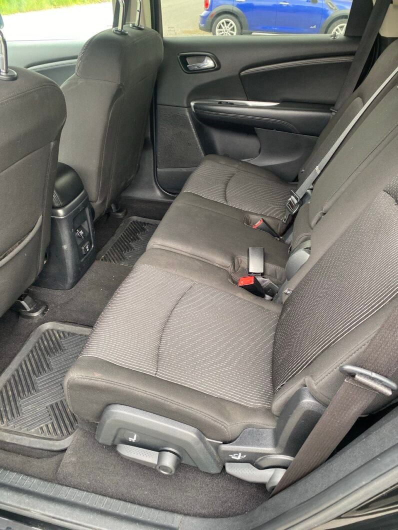
								Dodge Journey FWD SXT full									
