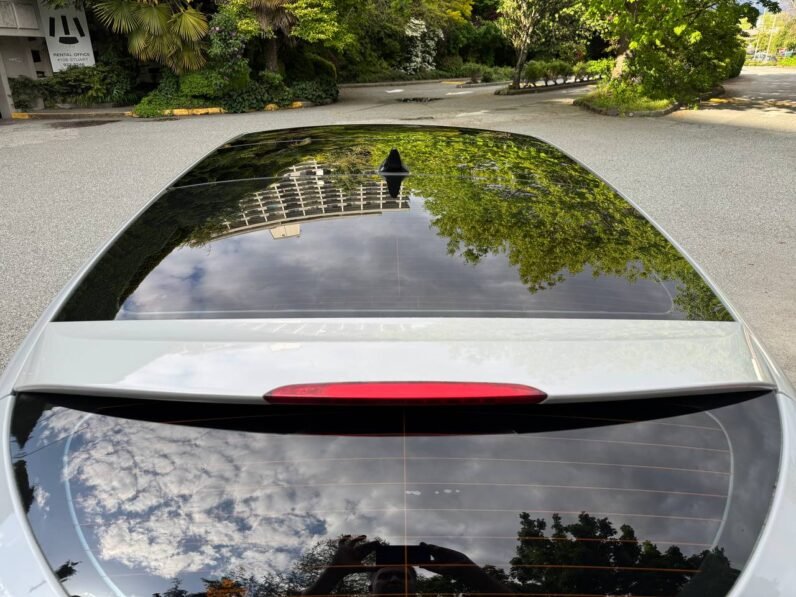 
								2014 Hyundai Veloster Turbo full									