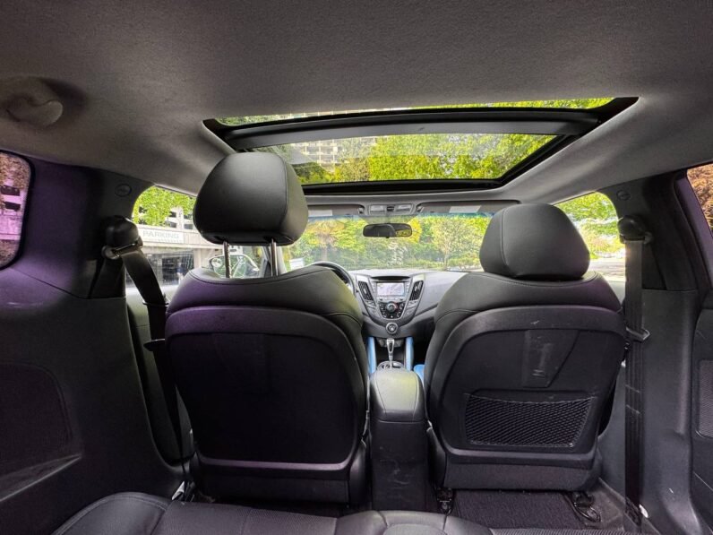
								2014 Hyundai Veloster Turbo full									