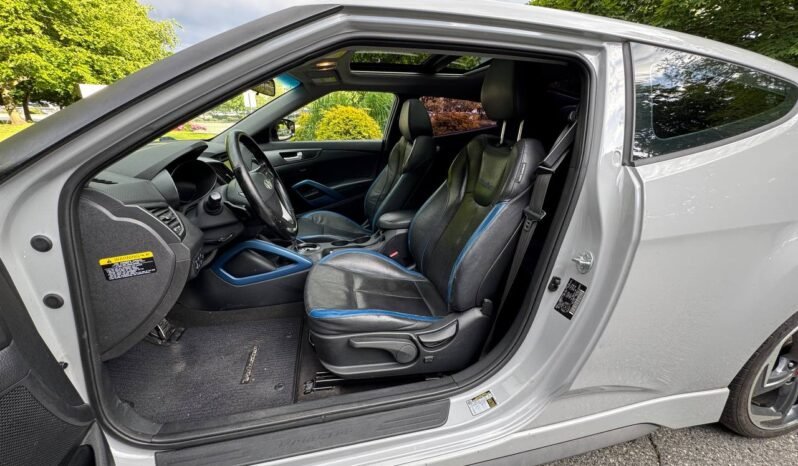 
								2014 Hyundai Veloster Turbo full									
