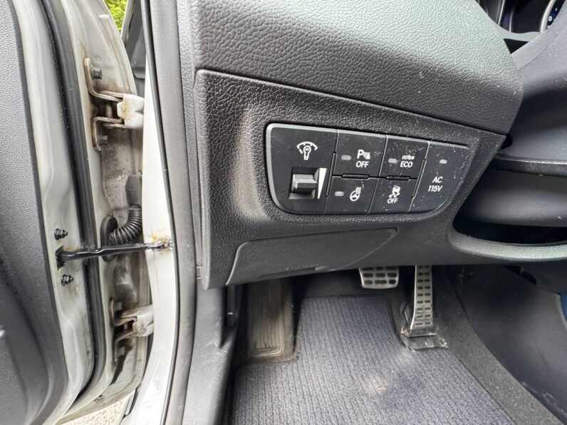 
								2014 Hyundai Veloster Turbo full									