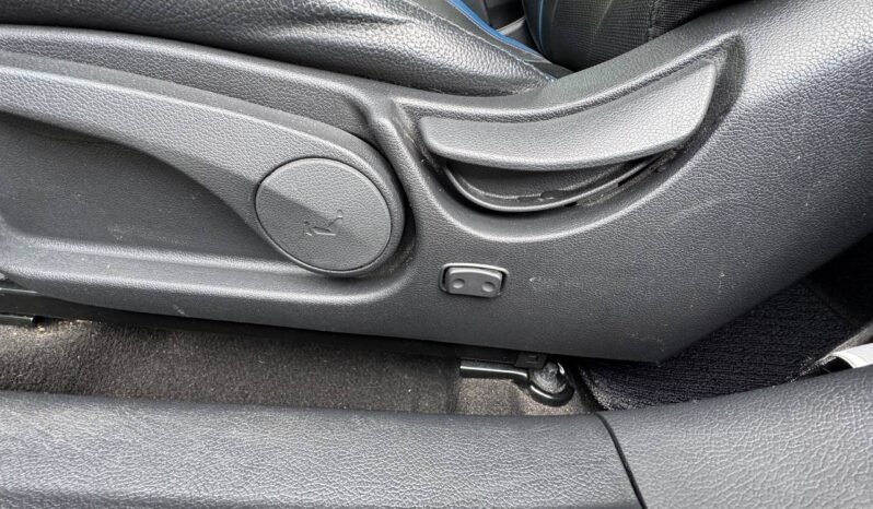 
								2014 Hyundai Veloster Turbo full									