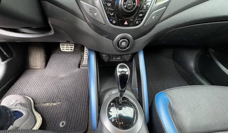 
								2014 Hyundai Veloster Turbo full									
