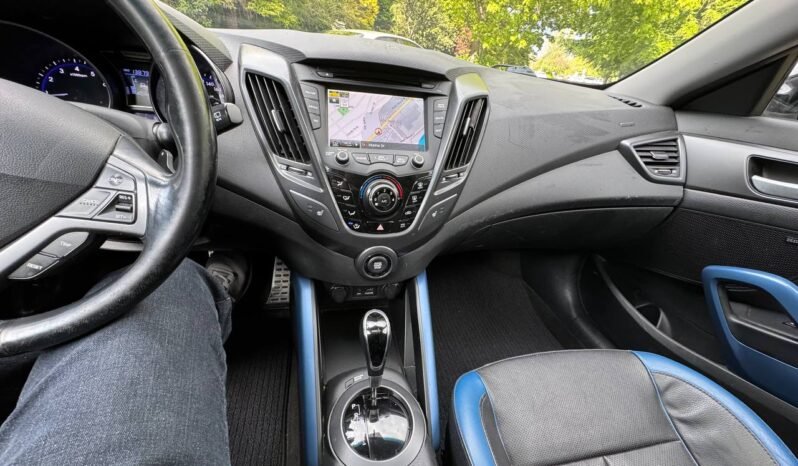 
								2014 Hyundai Veloster Turbo full									