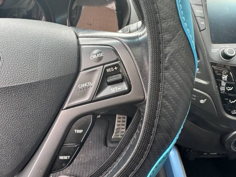 
								2014 Hyundai Veloster Turbo full									