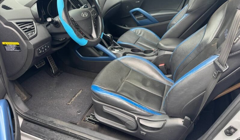 
								2014 Hyundai Veloster Turbo full									