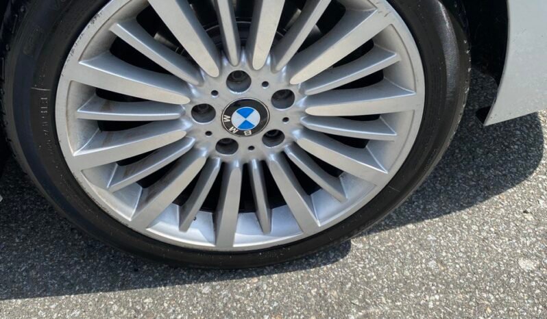 
								2015 BMW 320i xDrive full									