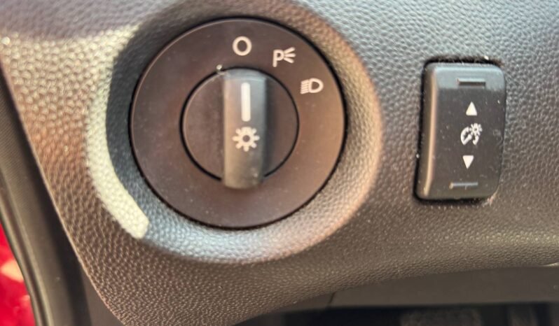 
								2012 Ford Fiesta SES full									