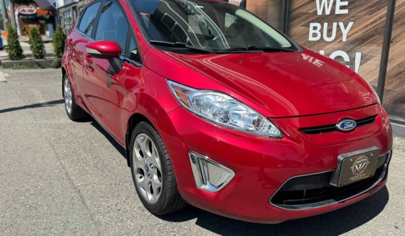 
								2012 Ford Fiesta SES full									
