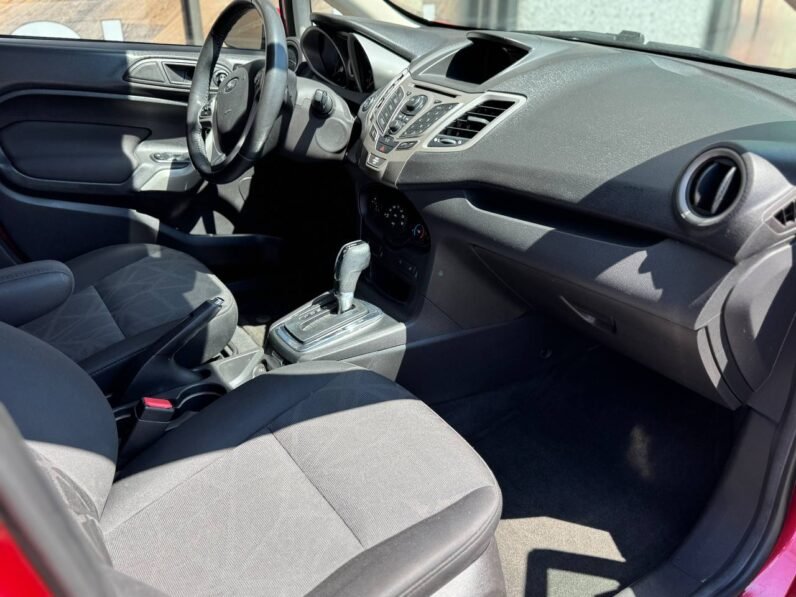 
								2012 Ford Fiesta SES full									