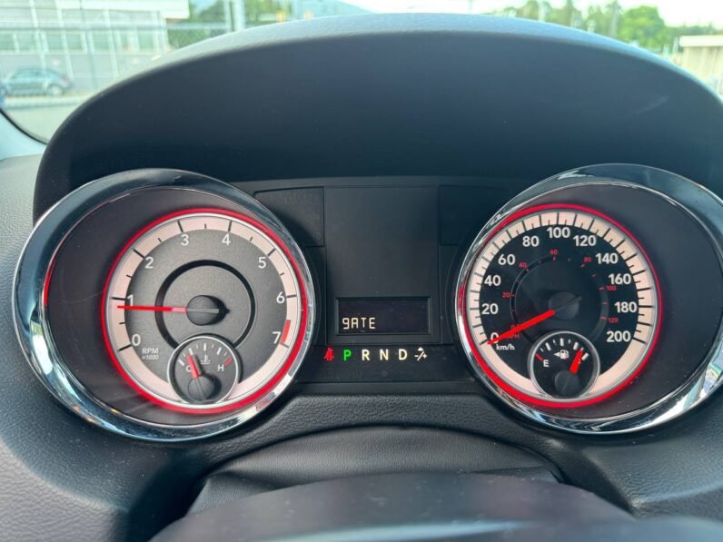 
								2014 Dodge Grand Caravan SXT full									