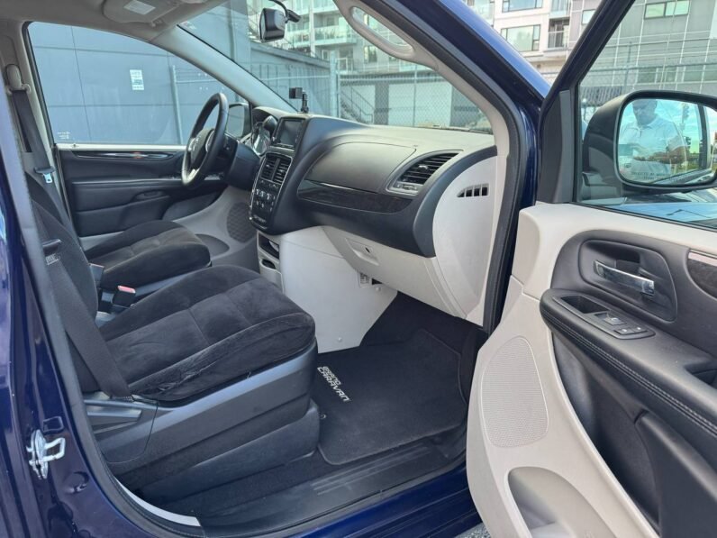 
								2014 Dodge Grand Caravan SXT full									