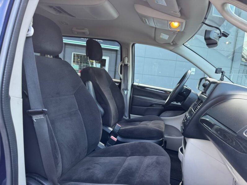 
								2014 Dodge Grand Caravan SXT full									
