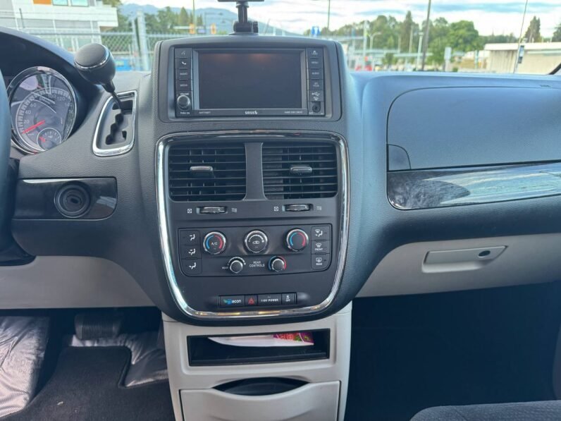 
								2014 Dodge Grand Caravan SXT full									