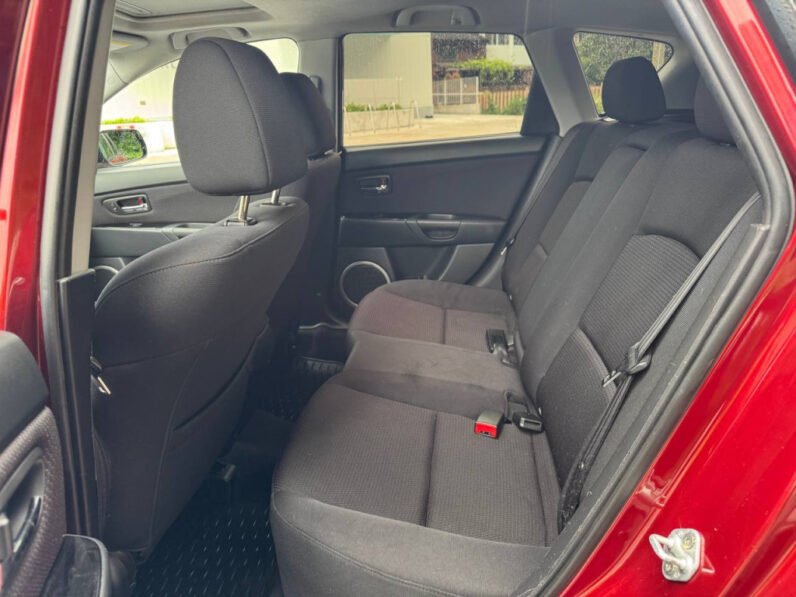 
								2009 Mazda3 Hatchback full									