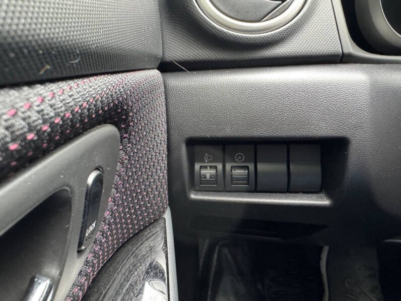 
								2009 Mazda3 Hatchback full									