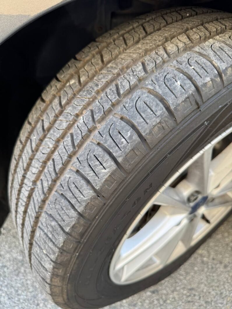 
								2017 Ford Focus SE full									