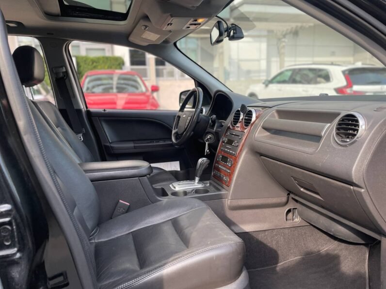 
								2007 Ford Freestyle full									