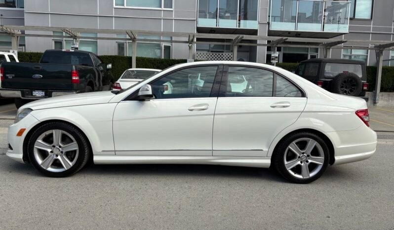 
								2008 Mercedes- Benz C-Class 4dr Sedan 3.0L 4MATIC full									