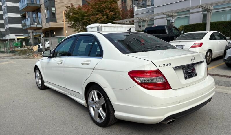 
								2008 Mercedes- Benz C-Class 4dr Sedan 3.0L 4MATIC full									